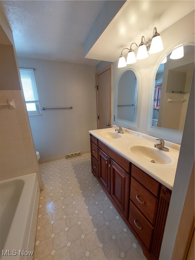 5523 Ralston Drive Parma, OH 44129 - Photo 14 of 20