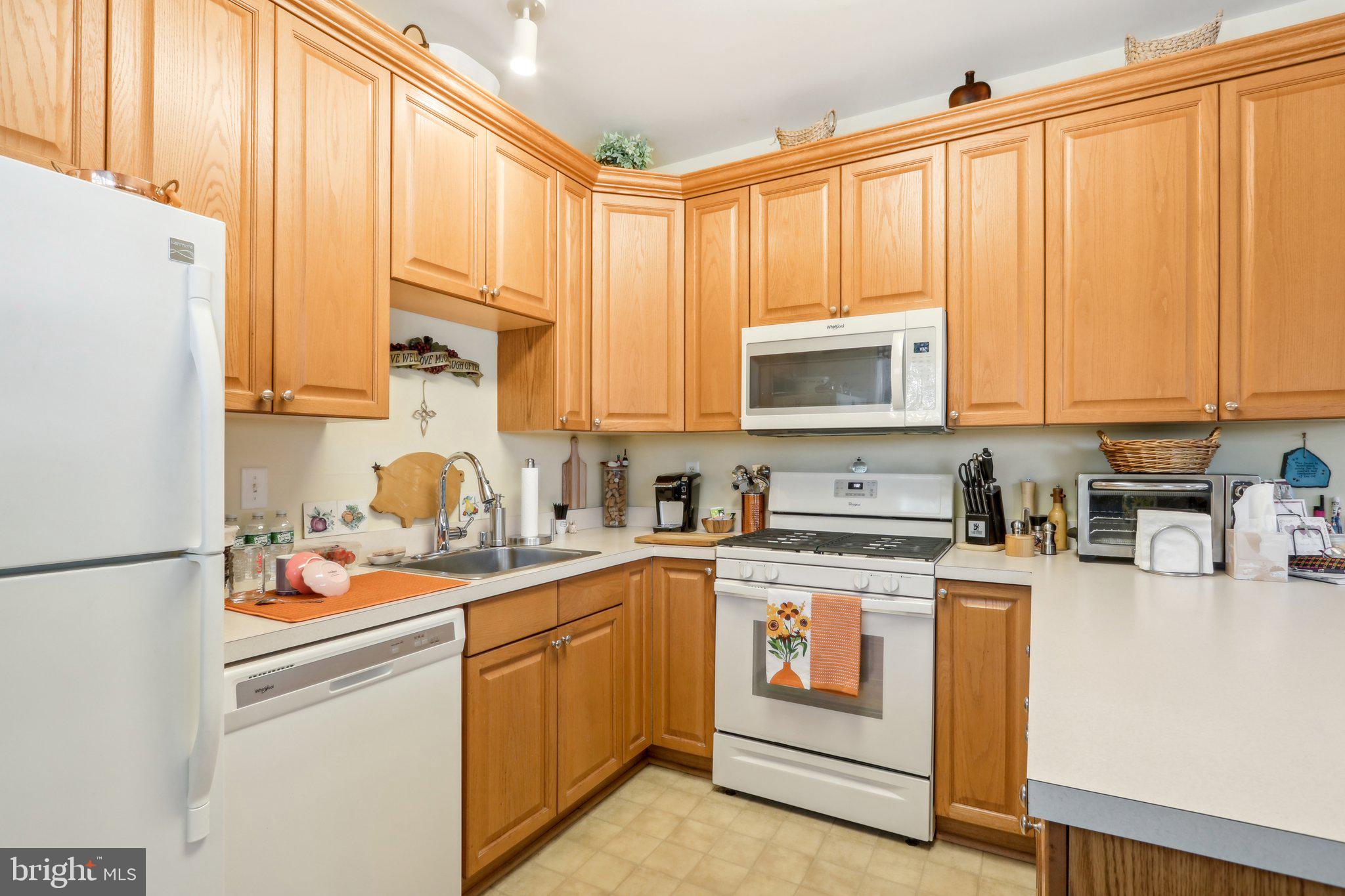 110 Kyle Way Ewing, NJ 08628 - Photo 25 of 45