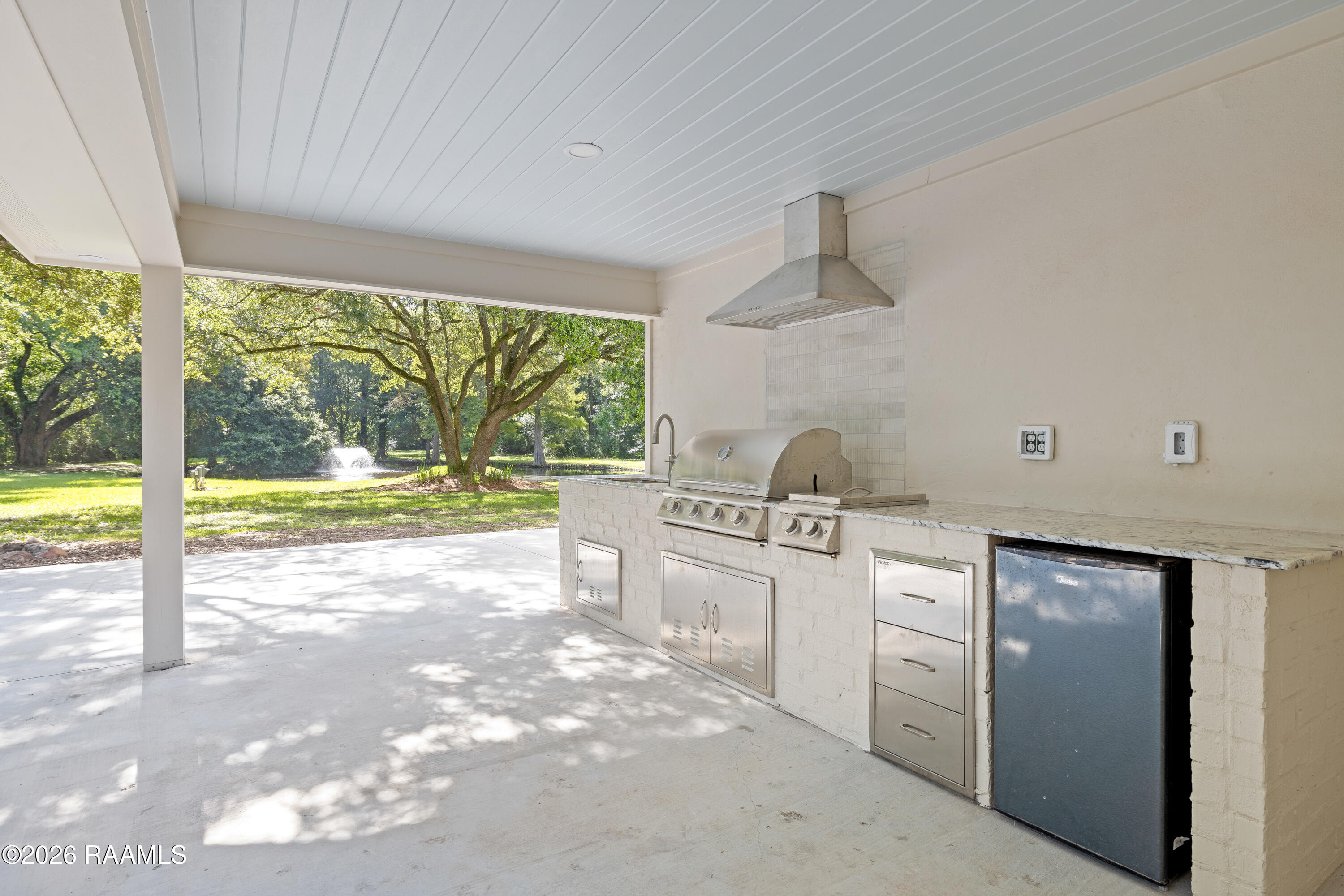 2407 East Broussard Road Lafayette, LA 70508 - Photo 32 of 39