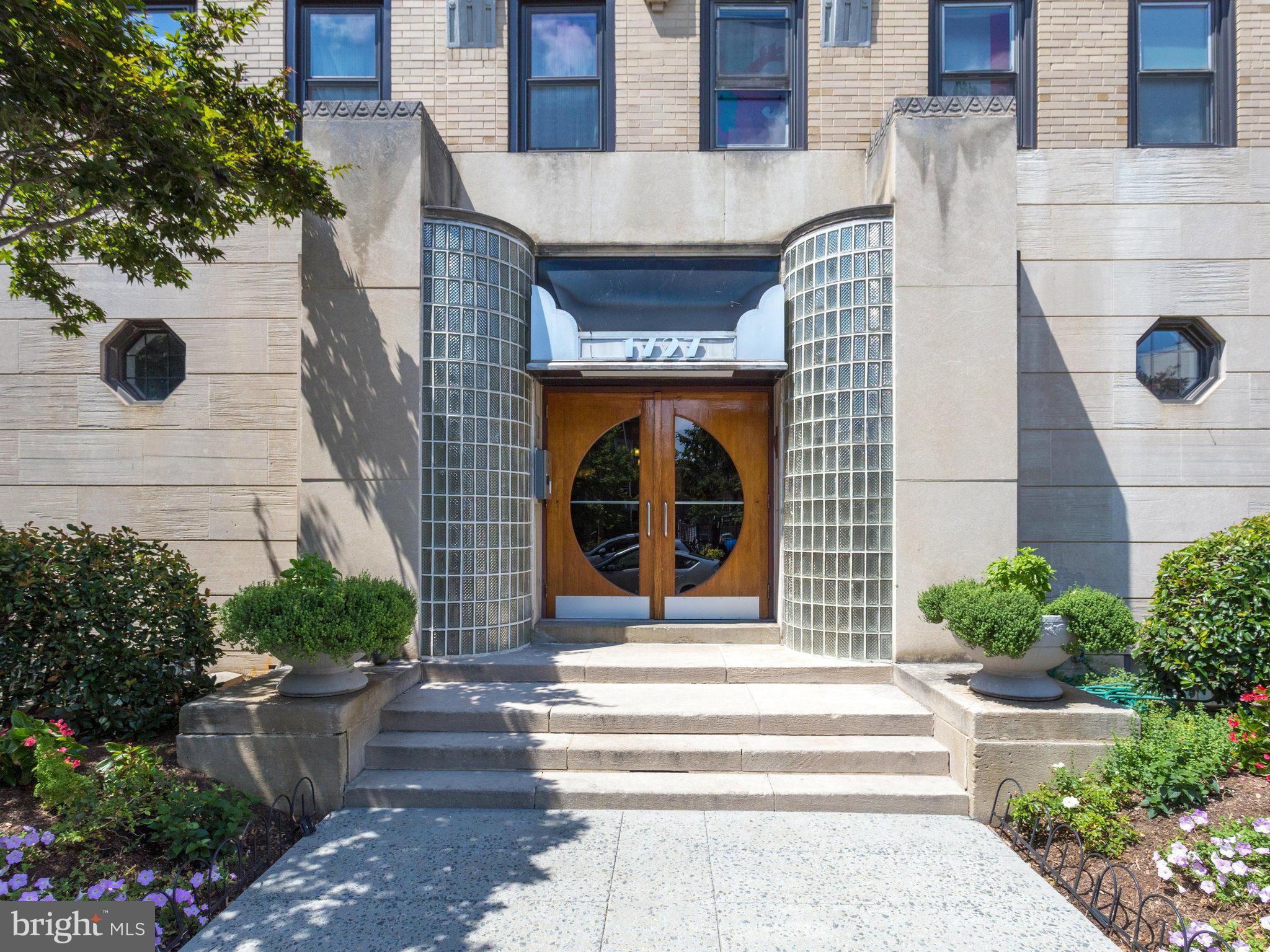 1727 R Street Northwest, Unit 504 Washington, DC 20009 - Photo 2 of 30 Exterior (Front)