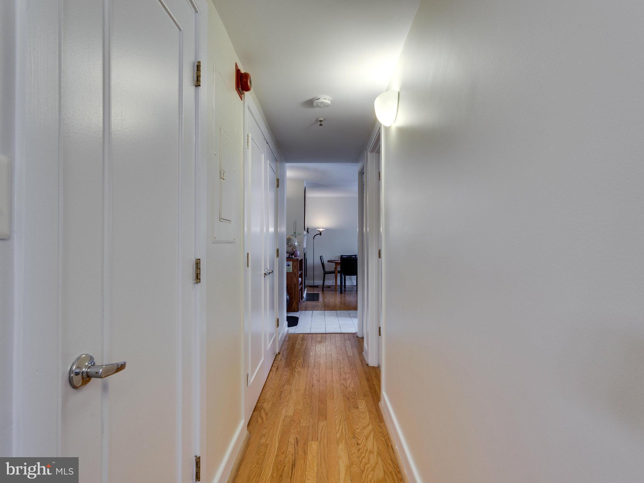 1727 R Street Northwest, Unit 504 Washington, DC 20009 - Photo 16 of 30 Interior (General)