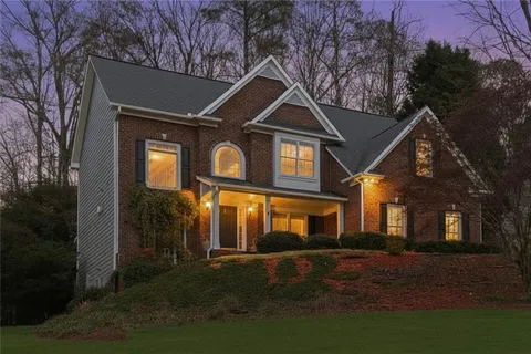 $619,500 | 1905 Barrett Drive, Cumming, GA 30040