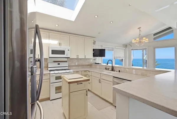 $3,800,000 | 3832 Pacific Coast Highway, Ventura, CA 93001