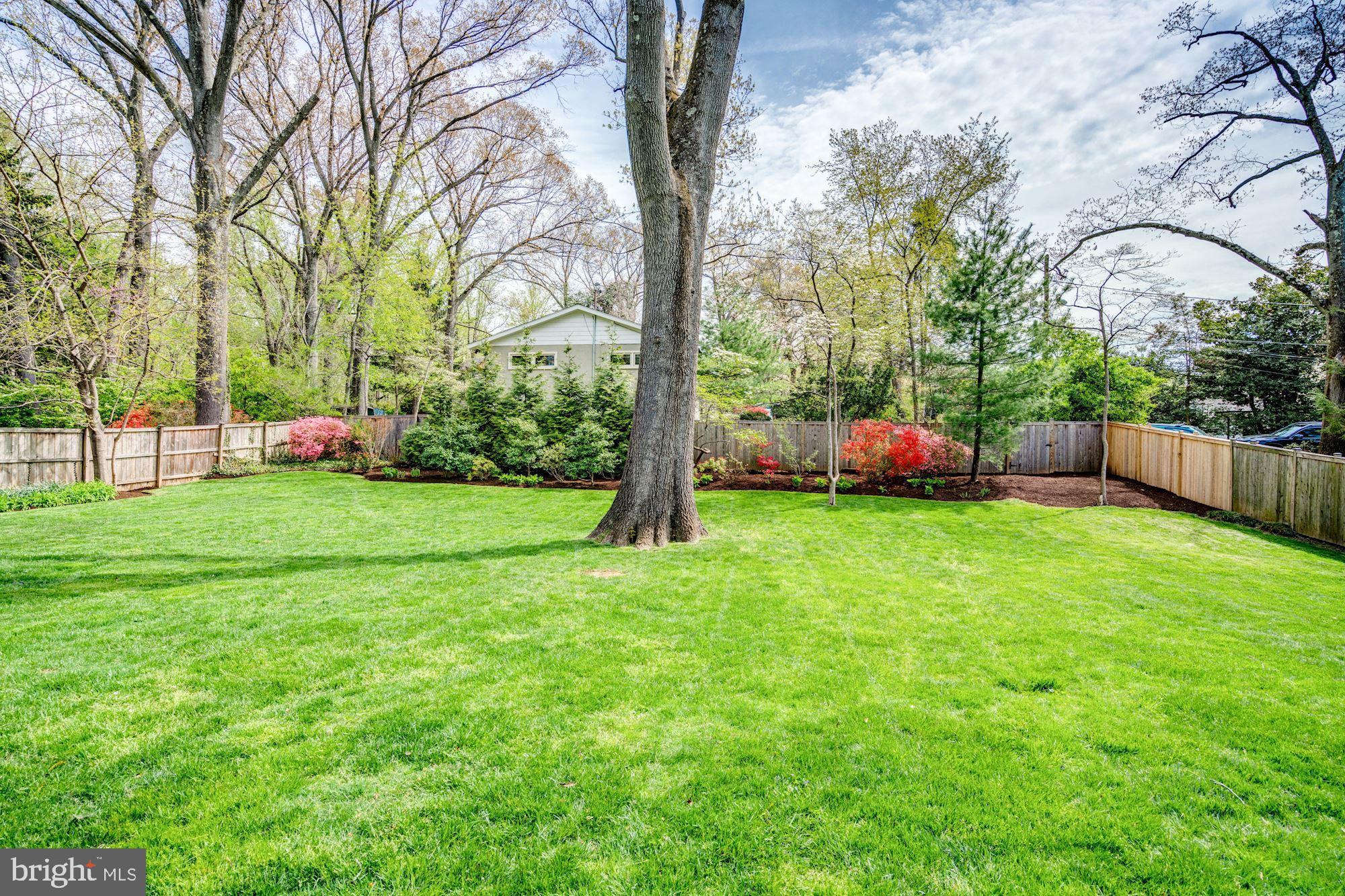 6705 Persimmon Tree Road Bethesda, MD 20817 - Photo 2 of 39