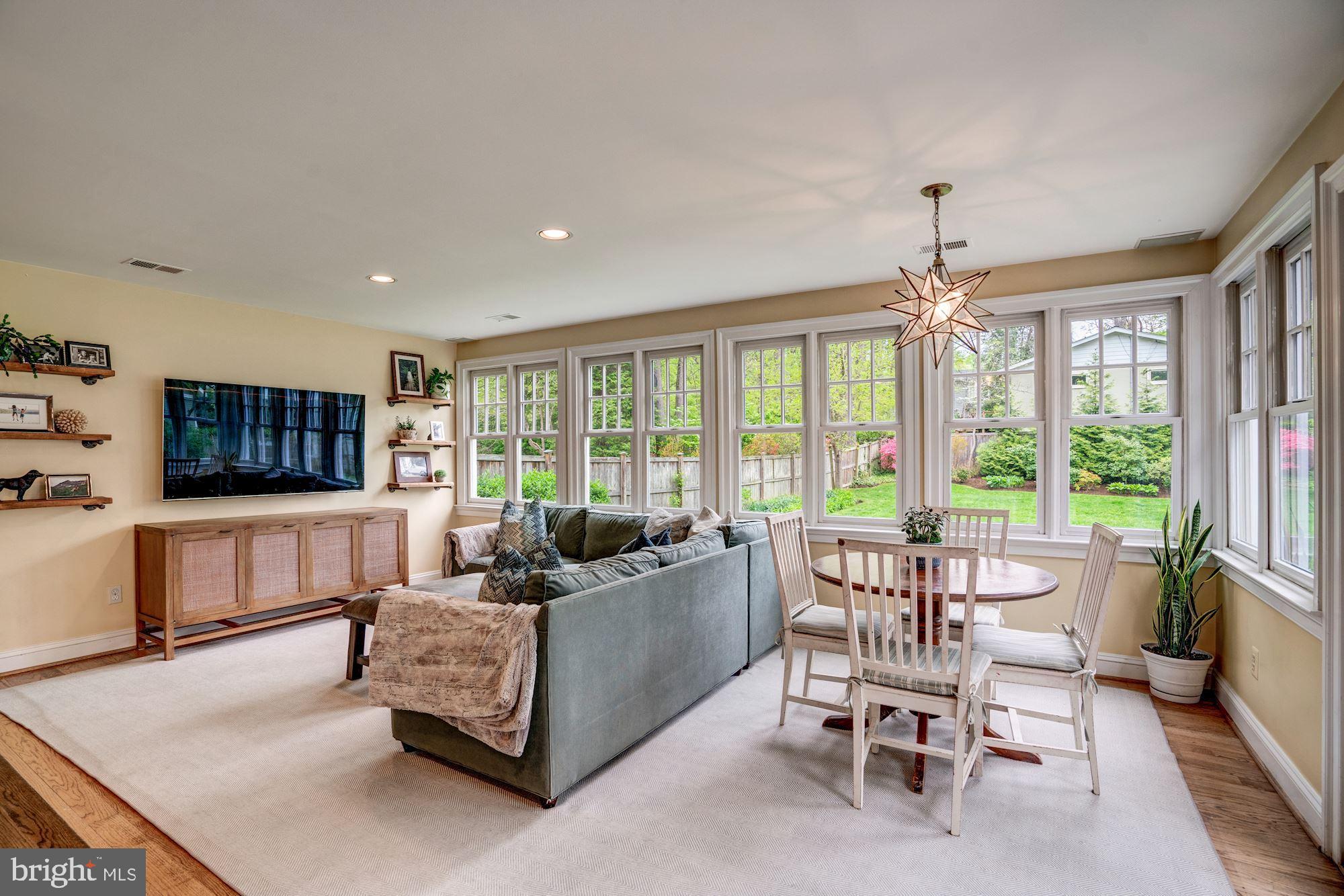 6705 Persimmon Tree Road Bethesda, MD 20817 - Photo 6 of 39