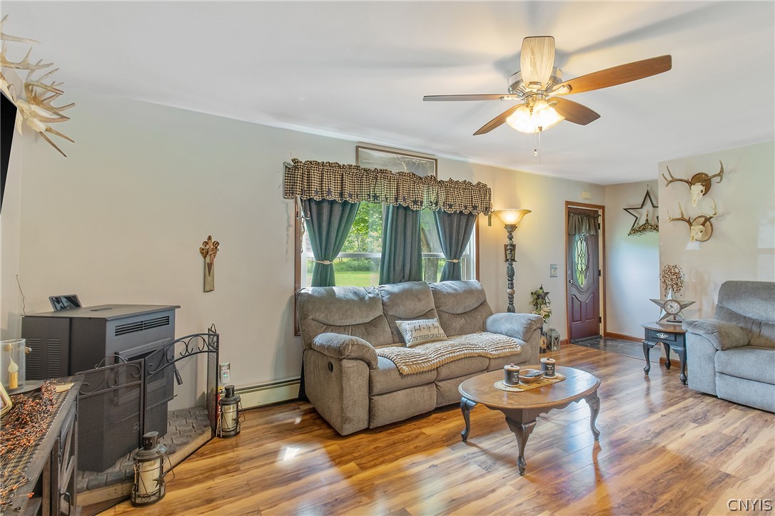 955 Middle Road Scriba, NY 13126 - Photo 3 of 47