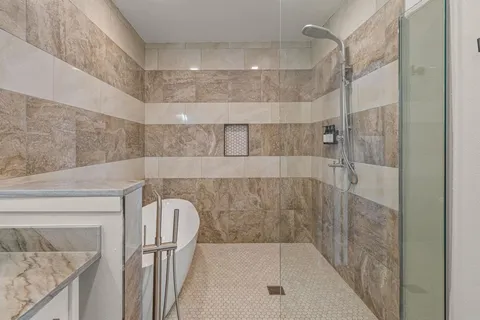 $650,000 | 500 West Sanford Street, Arlington, TX 76011