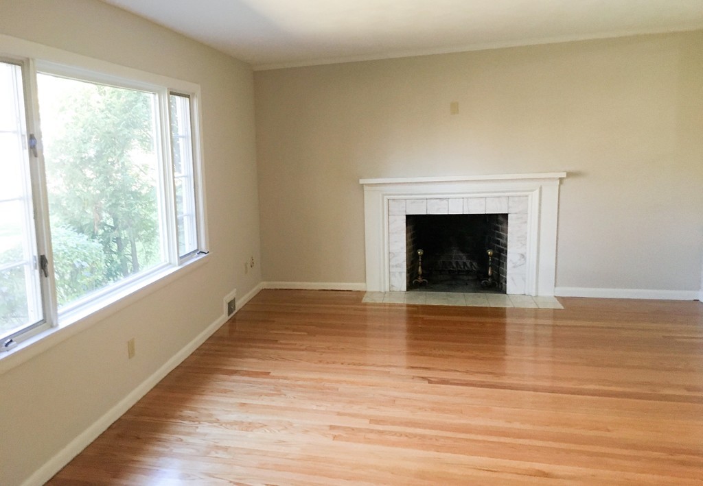 25 Redstone Drive Springfield, MA 01118 - Photo 11 of 24 Gallery Image 11