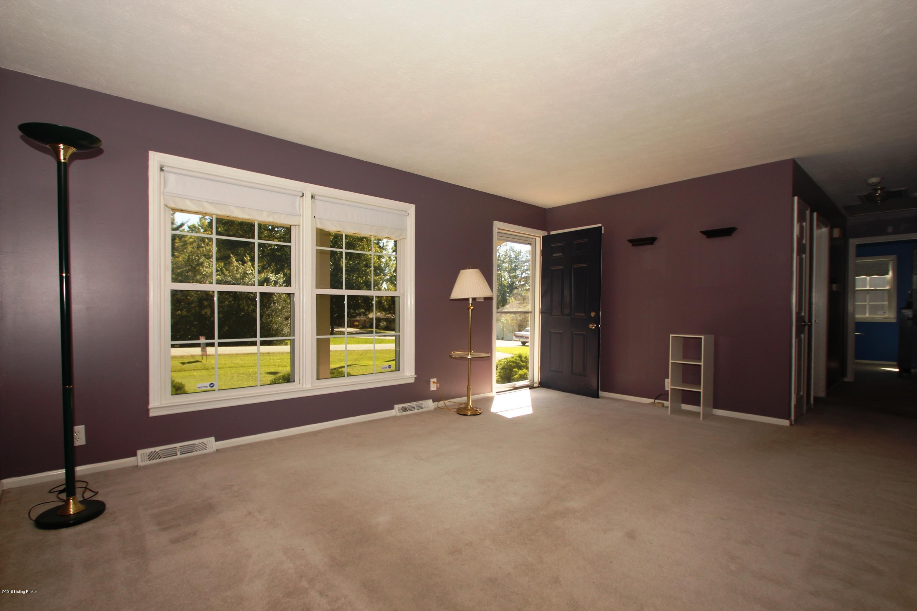 6703 Robin Road Crestwood, KY 40014 - Photo 10 of 35 033