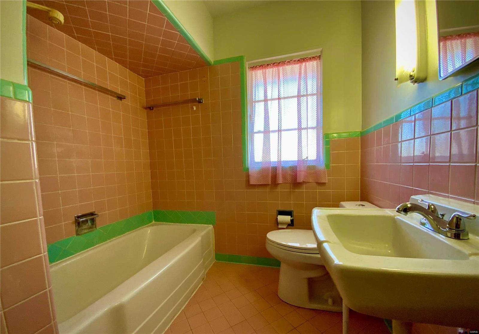 7032 North Humbert Road Godfrey, IL 62035 - Photo 15 of 22