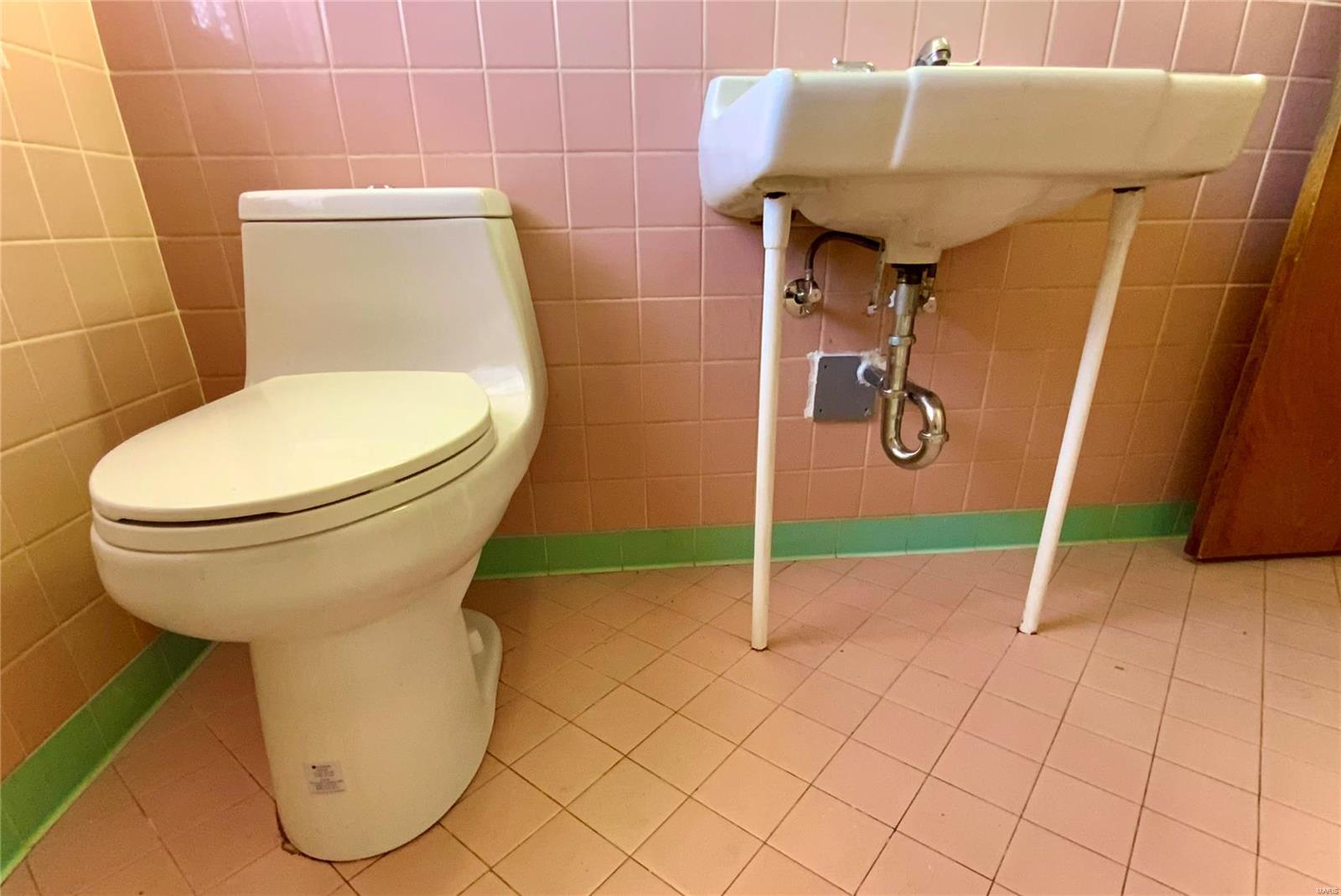 7032 North Humbert Road Godfrey, IL 62035 - Photo 16 of 22