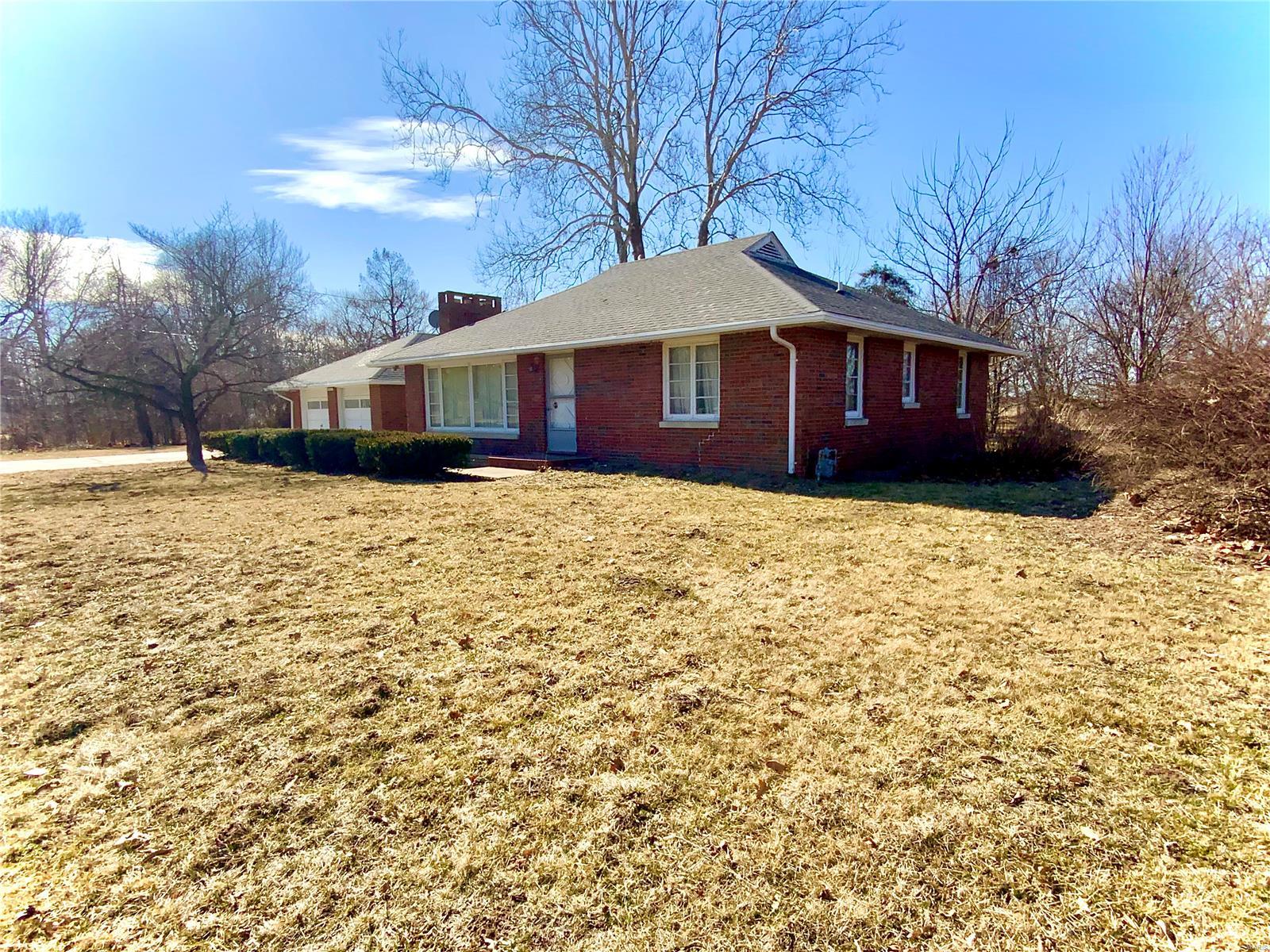 7032 North Humbert Road Godfrey, IL 62035 - Photo 3 of 22