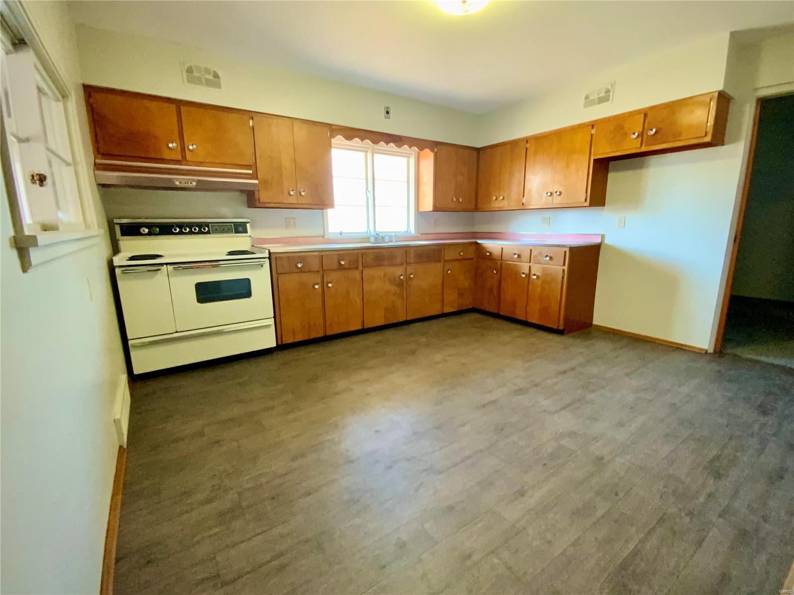 7032 North Humbert Road Godfrey, IL 62035 - Photo 8 of 22