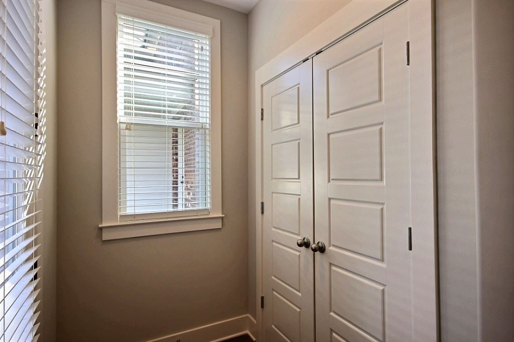 186 East South Street, Unit 1 Collierville, TN 38017 - Photo 11 of 22 a view of a room that has a window in it