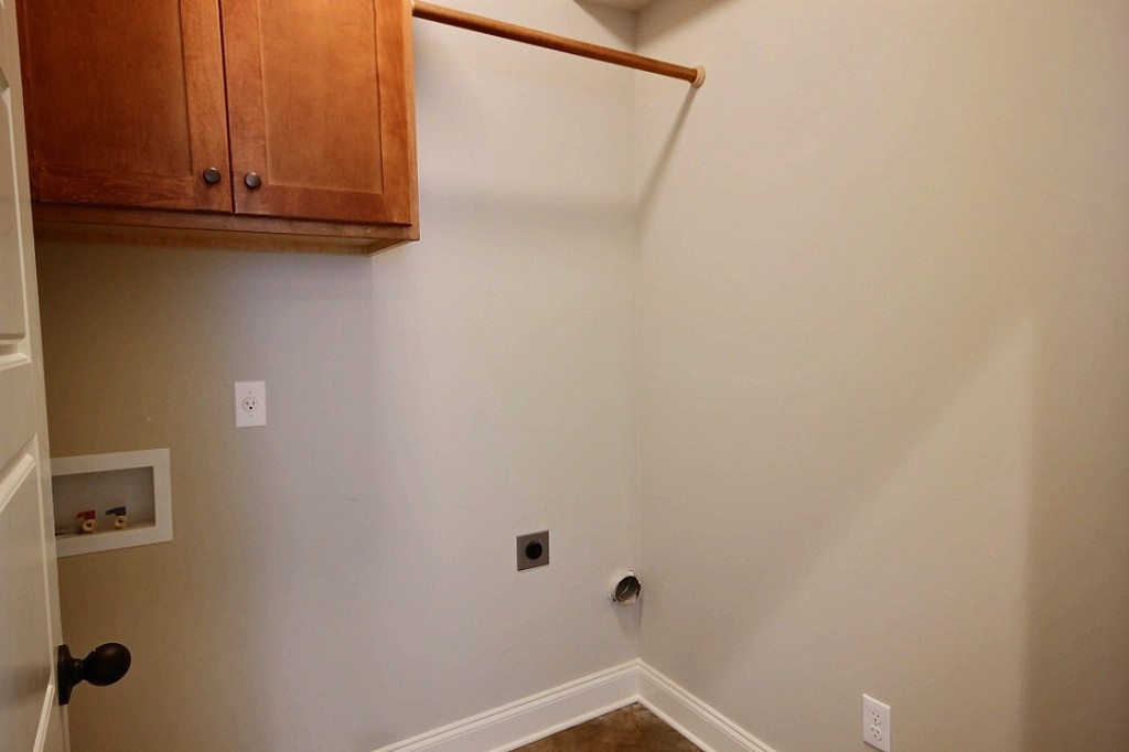 186 East South Street, Unit 1 Collierville, TN 38017 - Photo 14 of 22 a view of bathroom