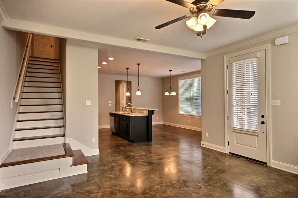 186 East South Street, Unit 1 Collierville, TN 38017 - Photo 4 of 22 a view of a living room