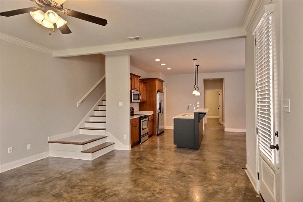 186 East South Street, Unit 1 Collierville, TN 38017 - Photo 5 of 22 a view of kitchen with furniture and a chandelier
