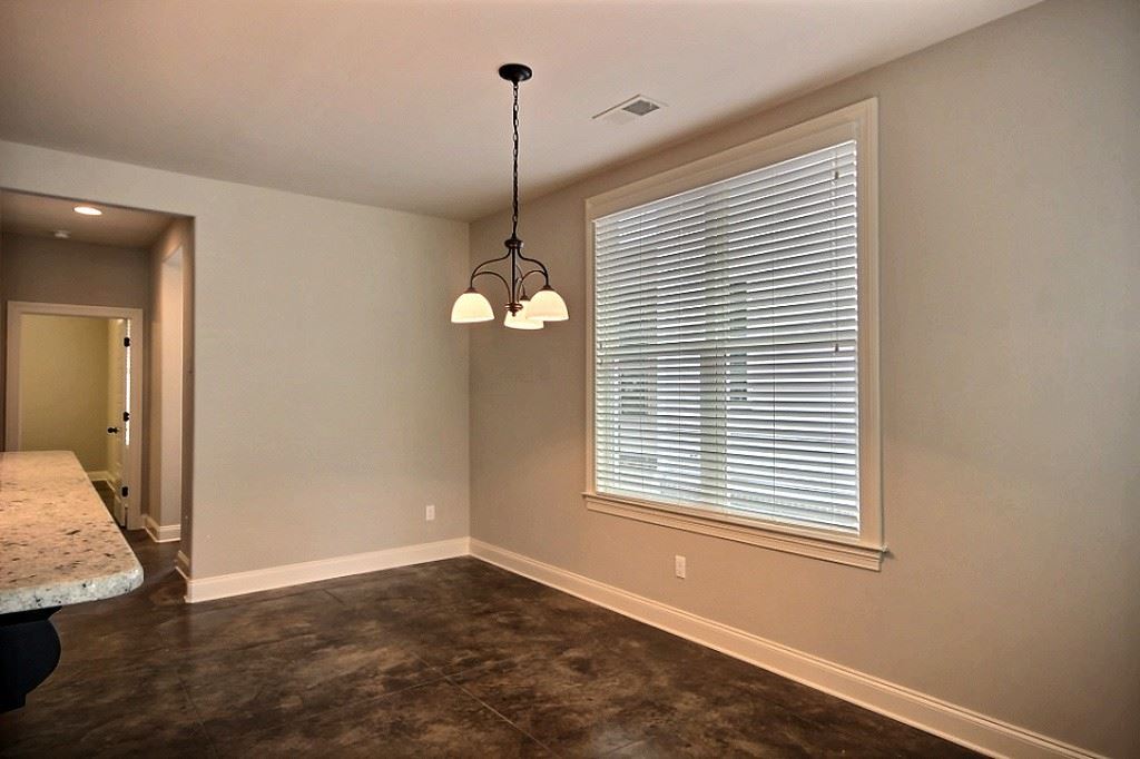 186 East South Street, Unit 1 Collierville, TN 38017 - Photo 5 of 22