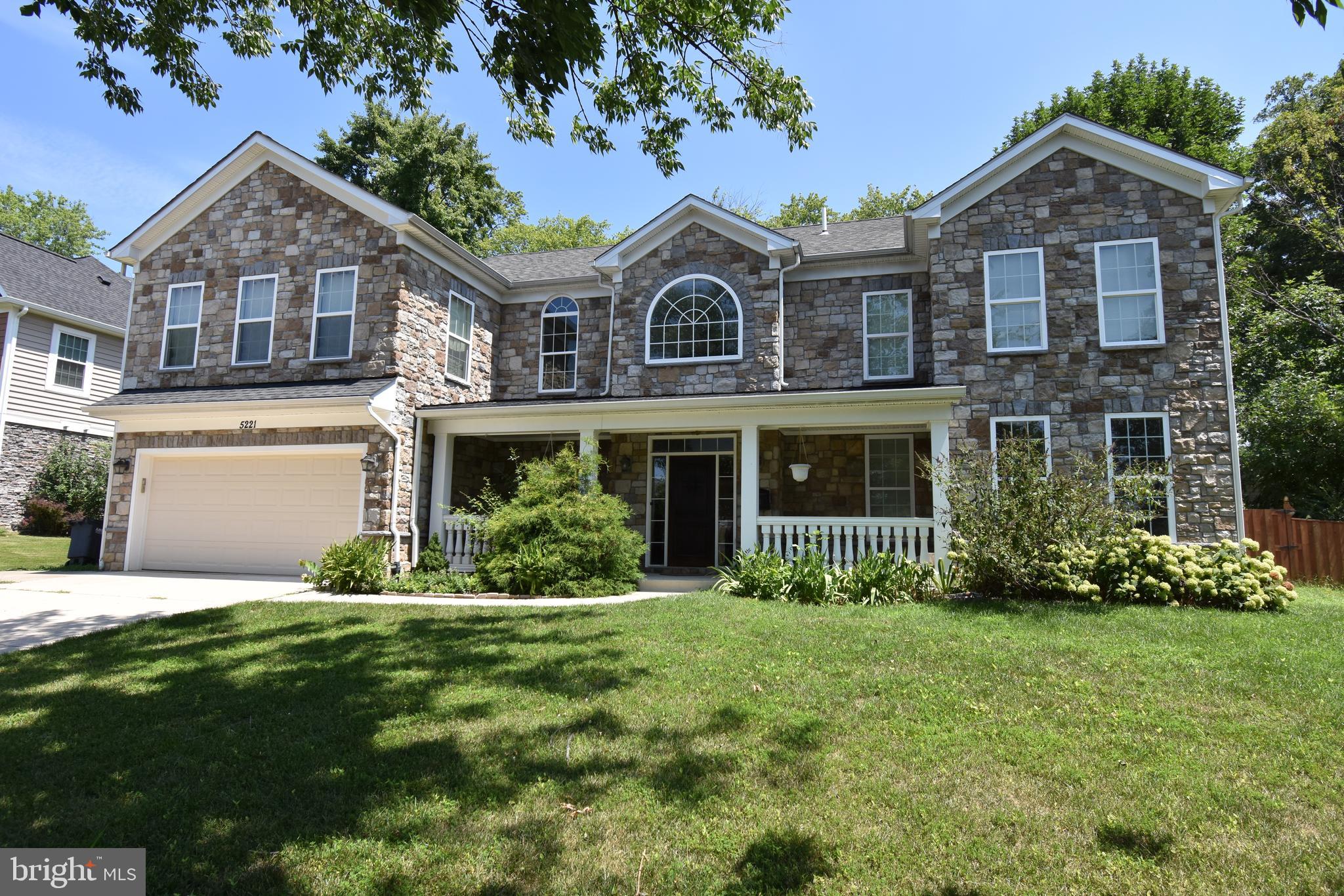 5221 Dalton Road Springfield, VA 22151 - Photo 2 of 39