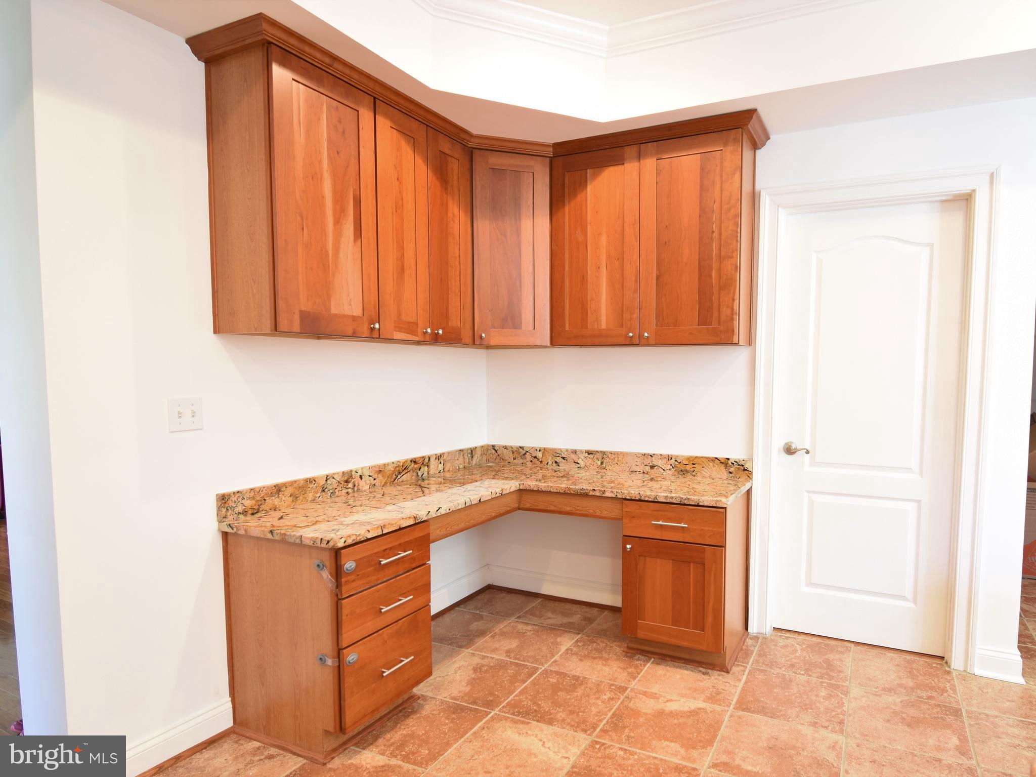 5221 Dalton Road Springfield, VA 22151 - Photo 11 of 39