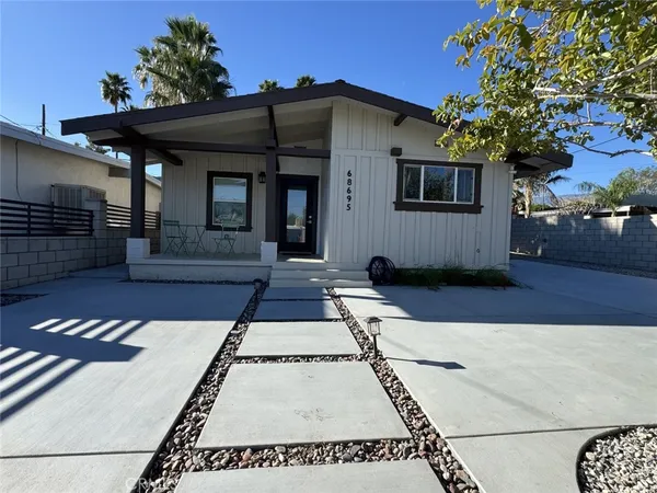 $2,500 | 68695 F Street, Cathedral City, CA 92234