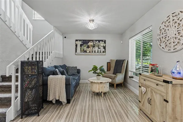 $4,850 | 7941 Northwest 3rd Place, Plantation, FL 33324