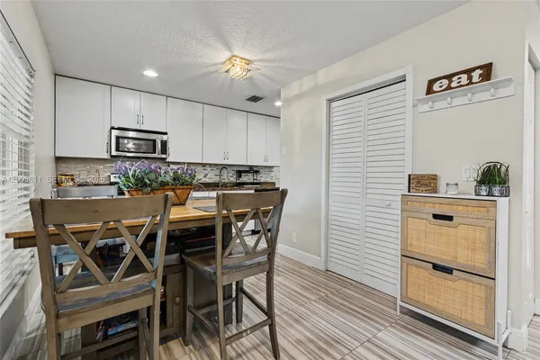 $4,850 | 7941 Northwest 3rd Place, Plantation, FL 33324