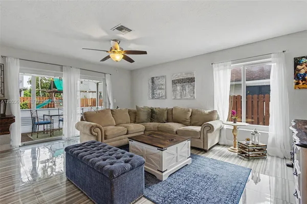 $4,850 | 7941 Northwest 3rd Place, Plantation, FL 33324