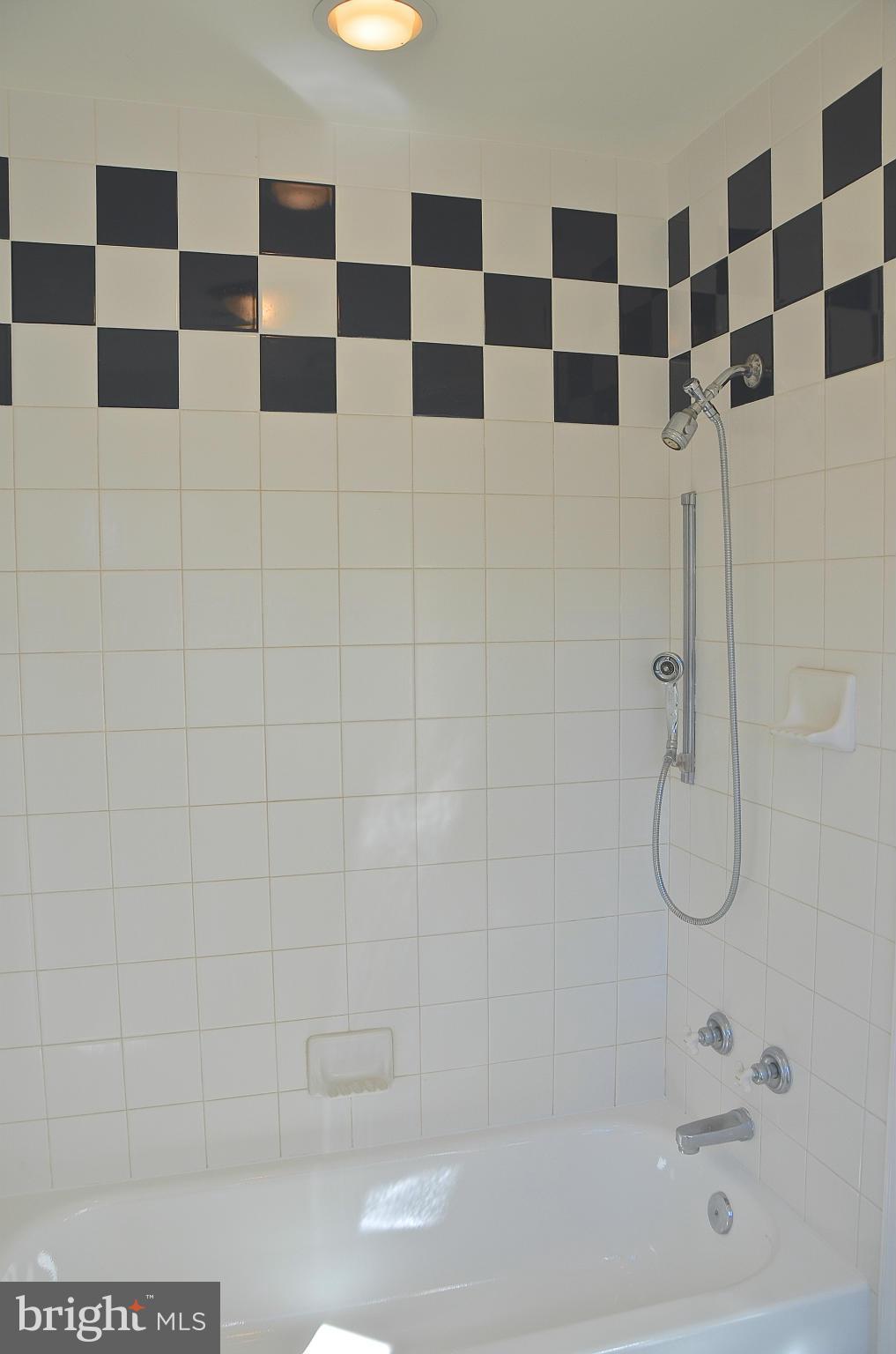 319 Dodon Road Davidsonville, MD 21035 - Photo 22 of 30 Bath