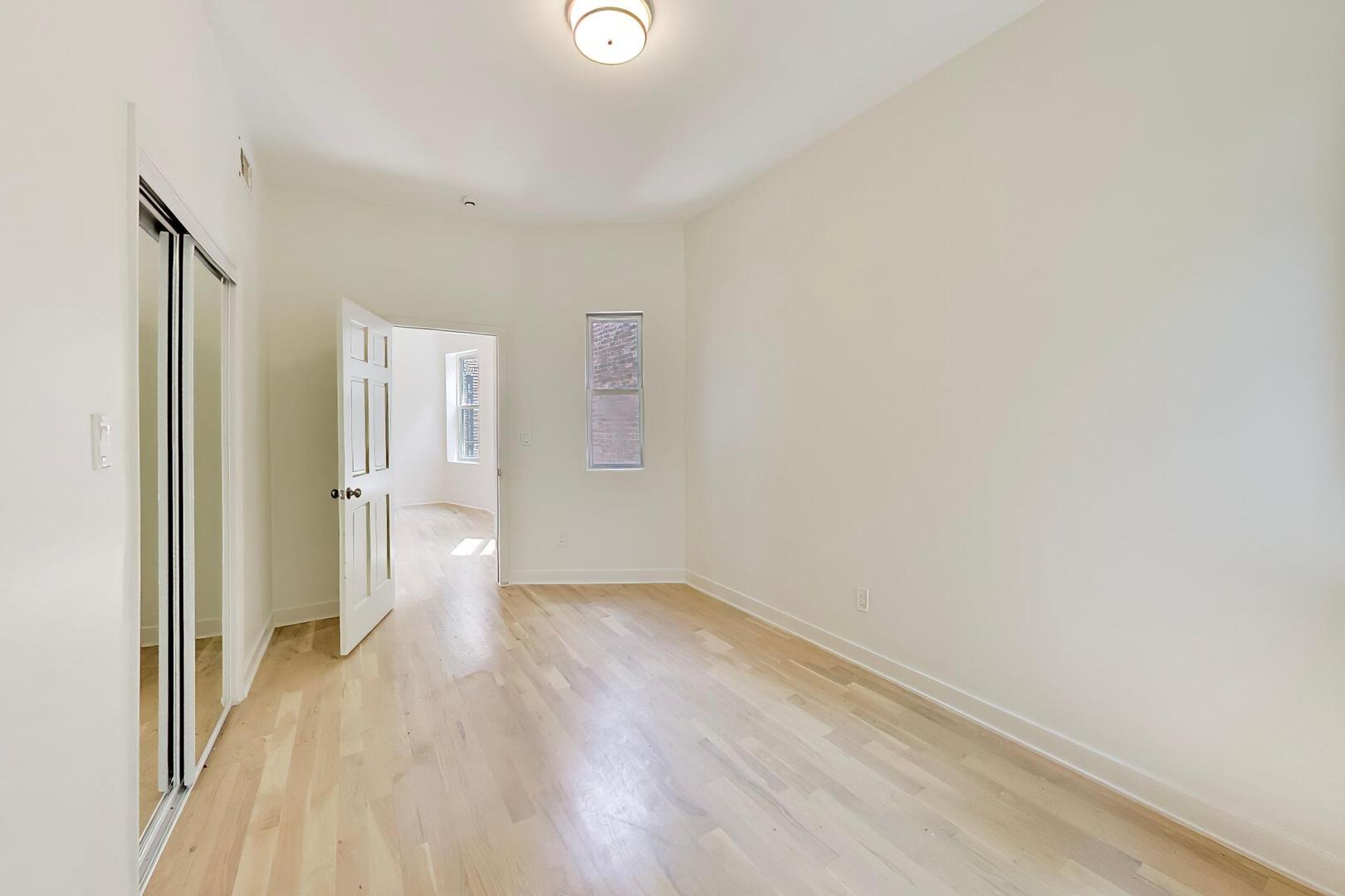 5714 South Prairie Avenue Chicago, IL 60637 - Photo 18 of 49