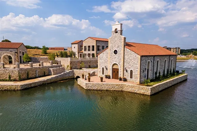 a view of a lake with houses