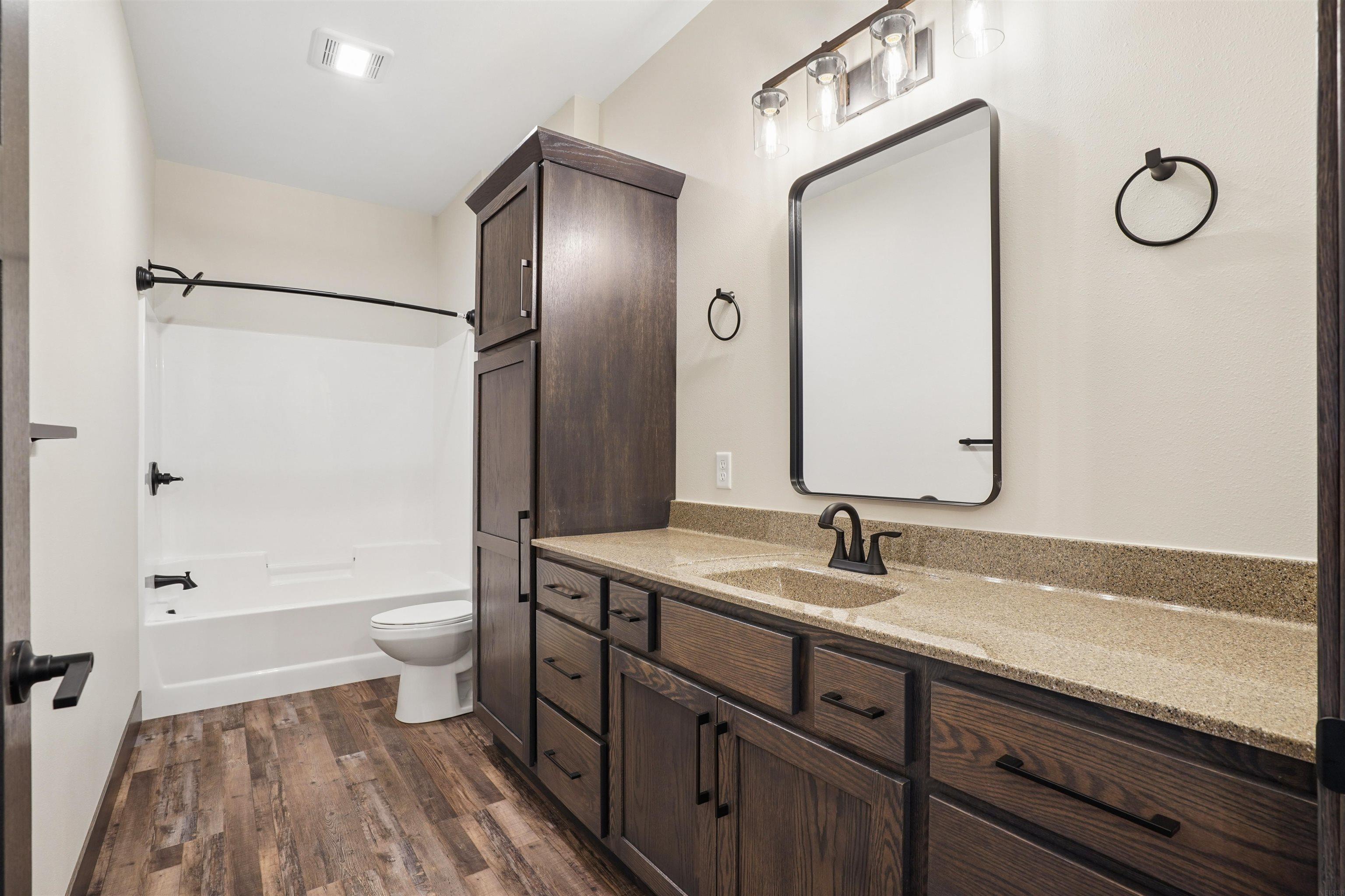 111 Countryside Road Luana, IA 52156 - Photo 29 of 37 Gallery Image 29