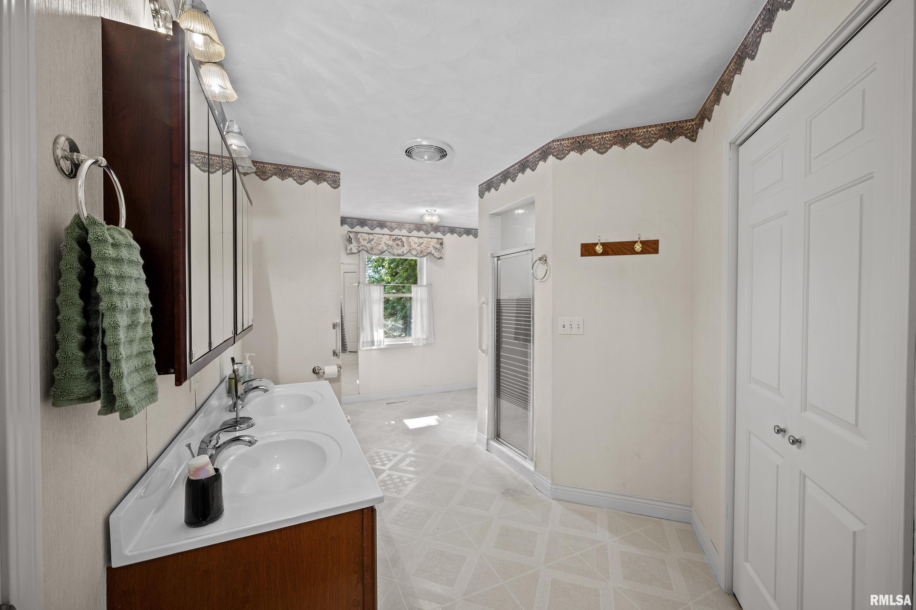 16202 North Centerville Road Edelstein, IL 61526 - Photo 17 of 47 Gallery Image 17