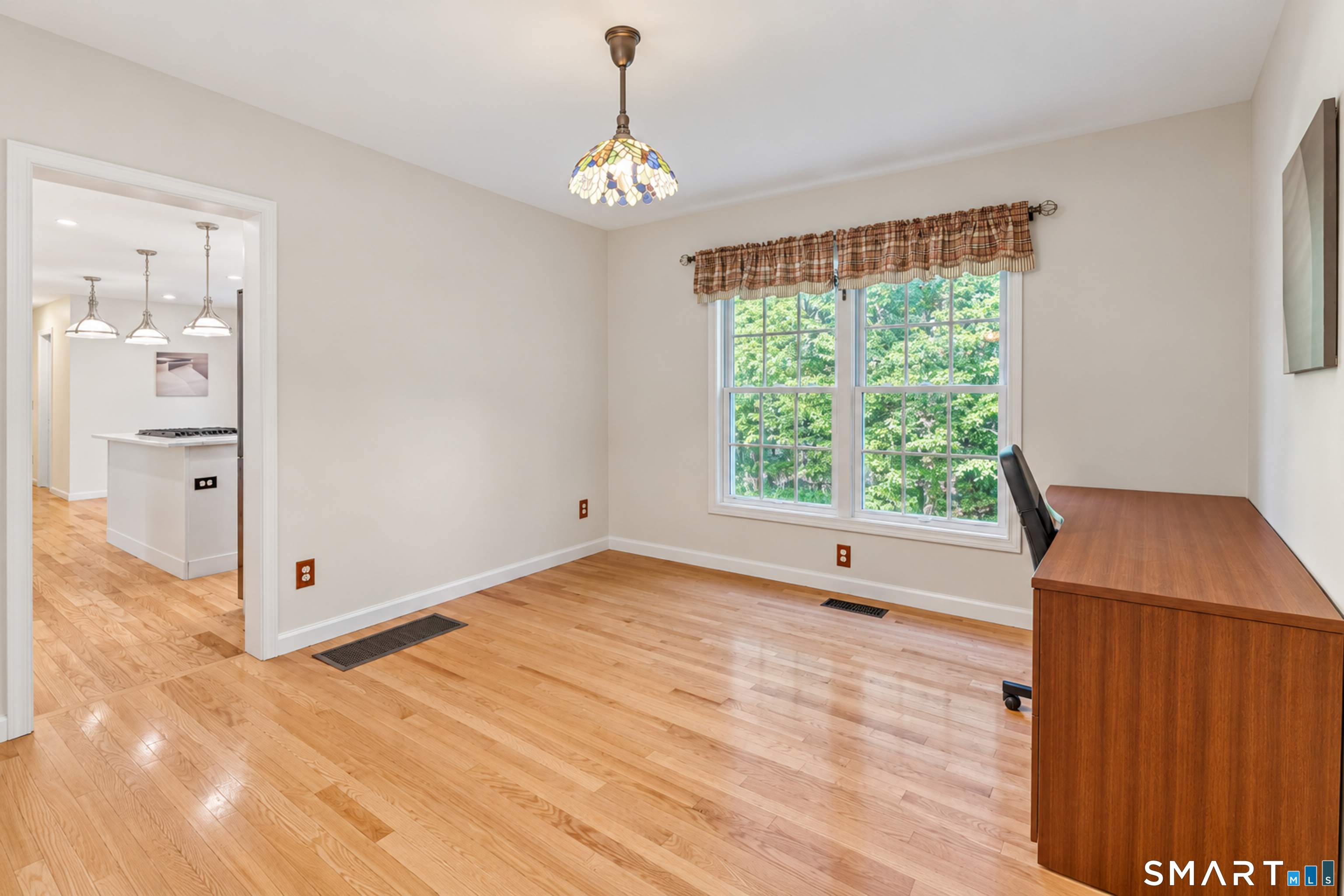 14 Spinnaker Road Waterford, CT 06385 - Photo 16 of 40 Gallery Image 16