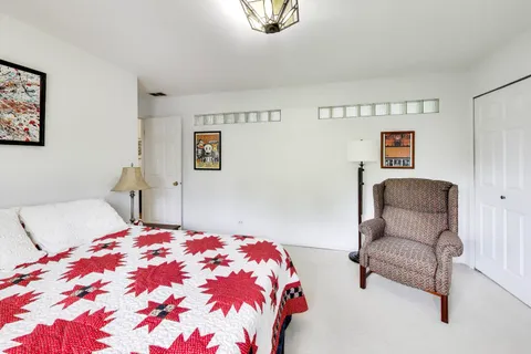 $470,000 | 401 Quigley Street, Mundelein, IL 60060