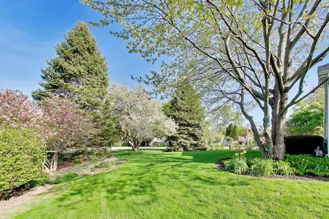 $470,000 | 401 Quigley Street, Mundelein, IL 60060