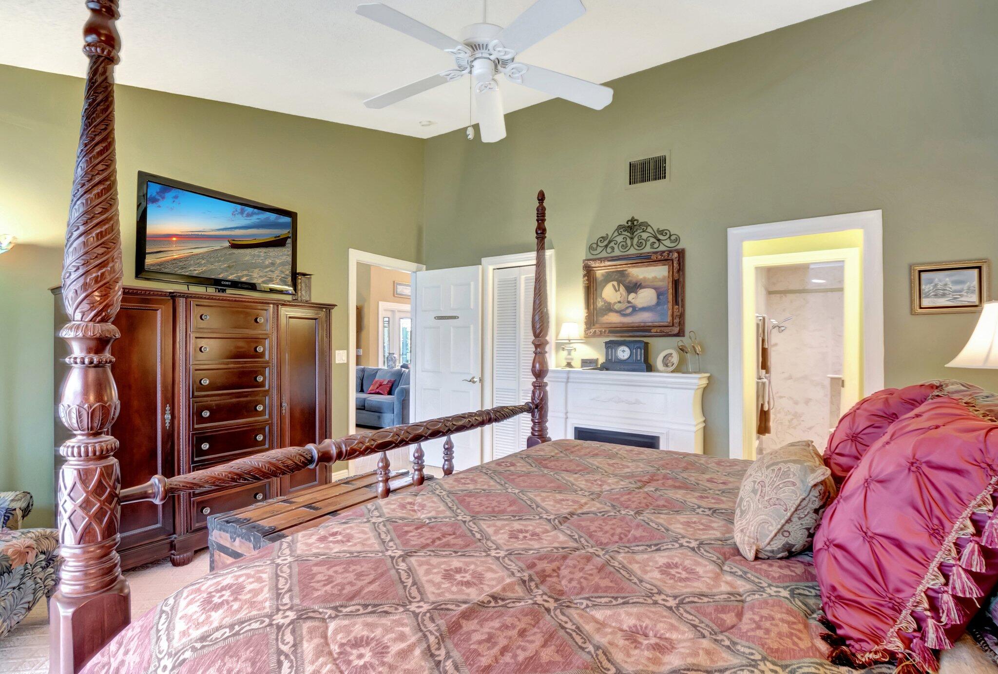 9758 Erica Court Boca Raton, FL 33496 - Photo 23 of 74 Primary Bedroom