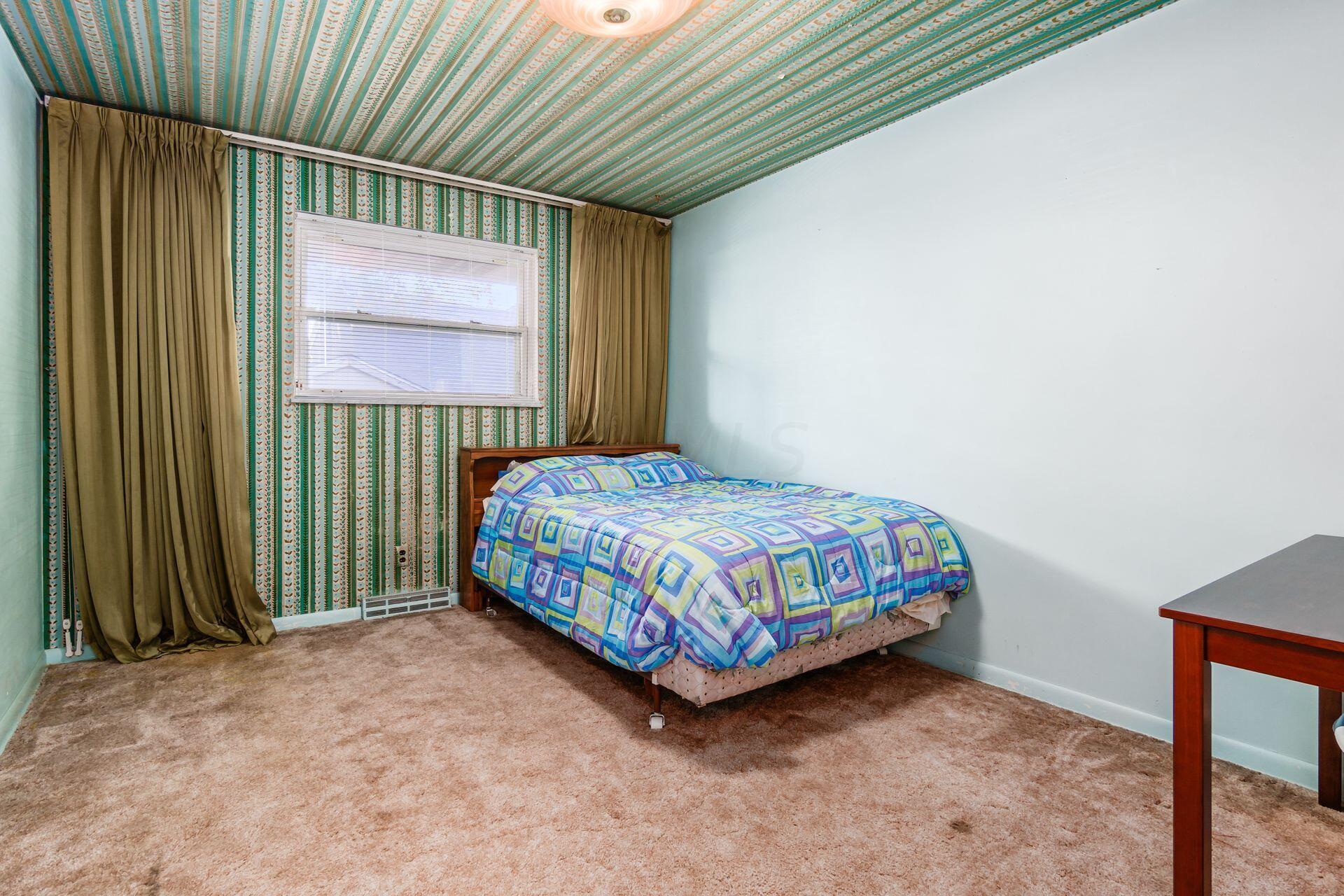 200 North Merkle Road Columbus, OH 43209 - Photo 22 of 37 025__i 200 N Merkle Drone 028