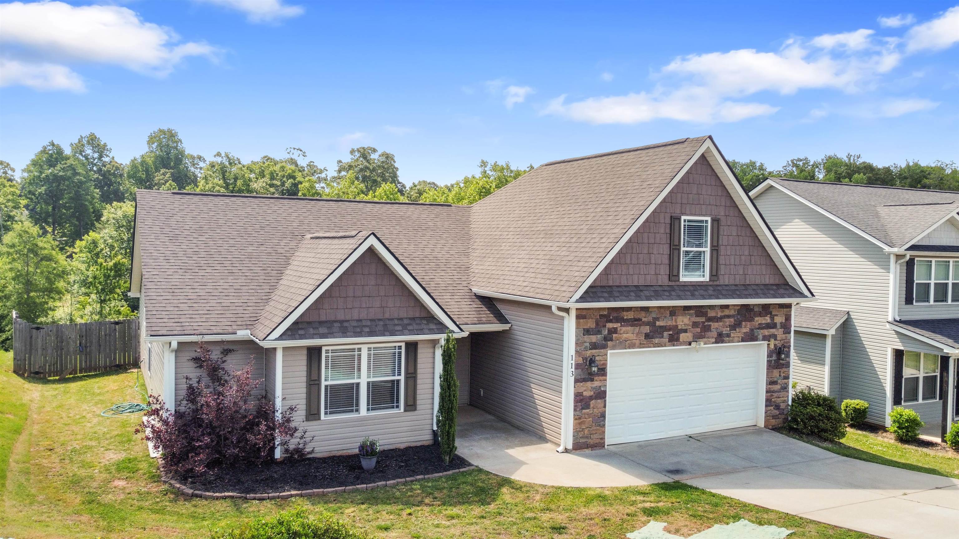 113 Lyman Lake Road Lyman, SC 29365 - Photo 2 of 28