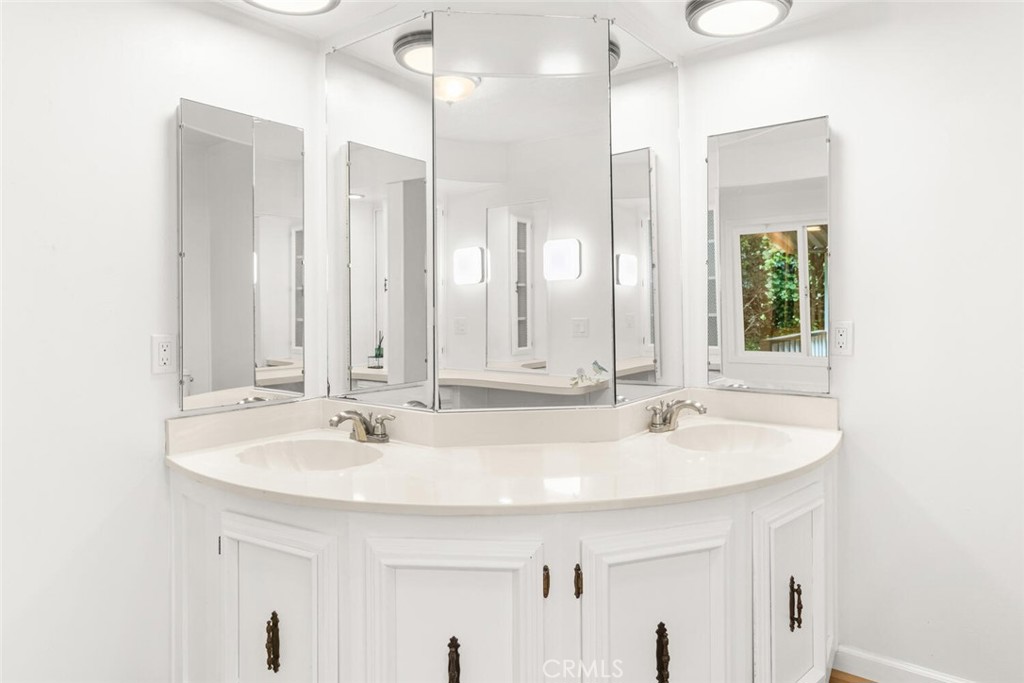 1901 Dayton Road, Unit 27 Chico, CA 95928 - Photo 28 of 53 Primary bathroom