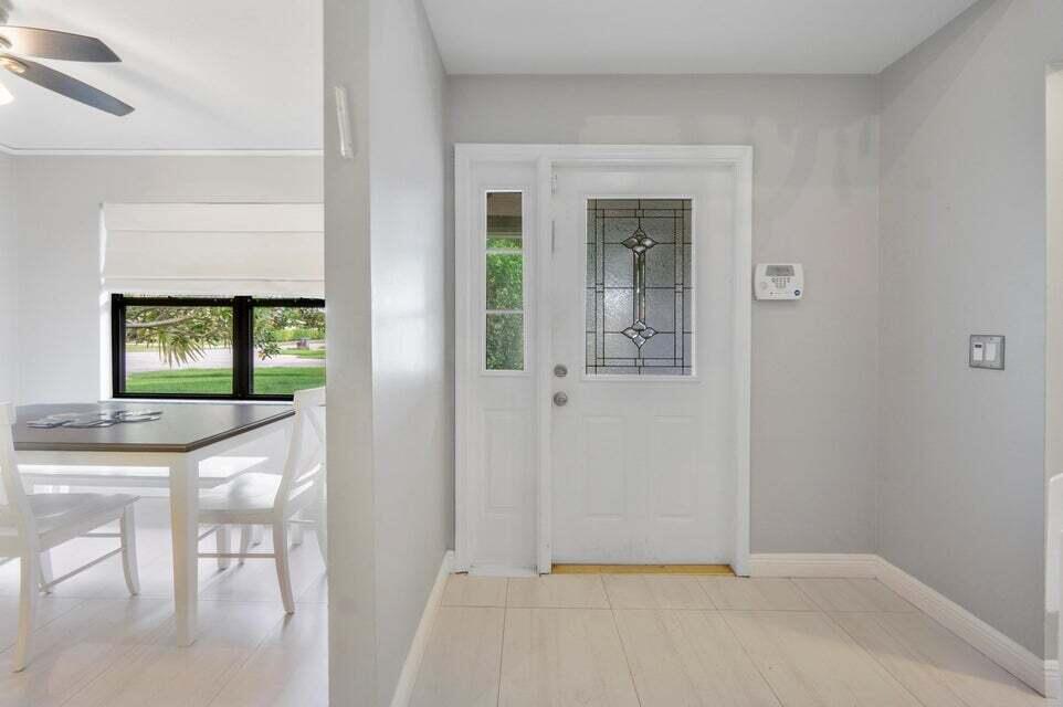 4140 Woods End Road Boca Raton, FL 33487 - Photo 5 of 14 20210617155117637199000000-o