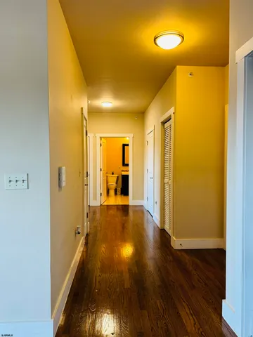 a view of livingroom with furniture