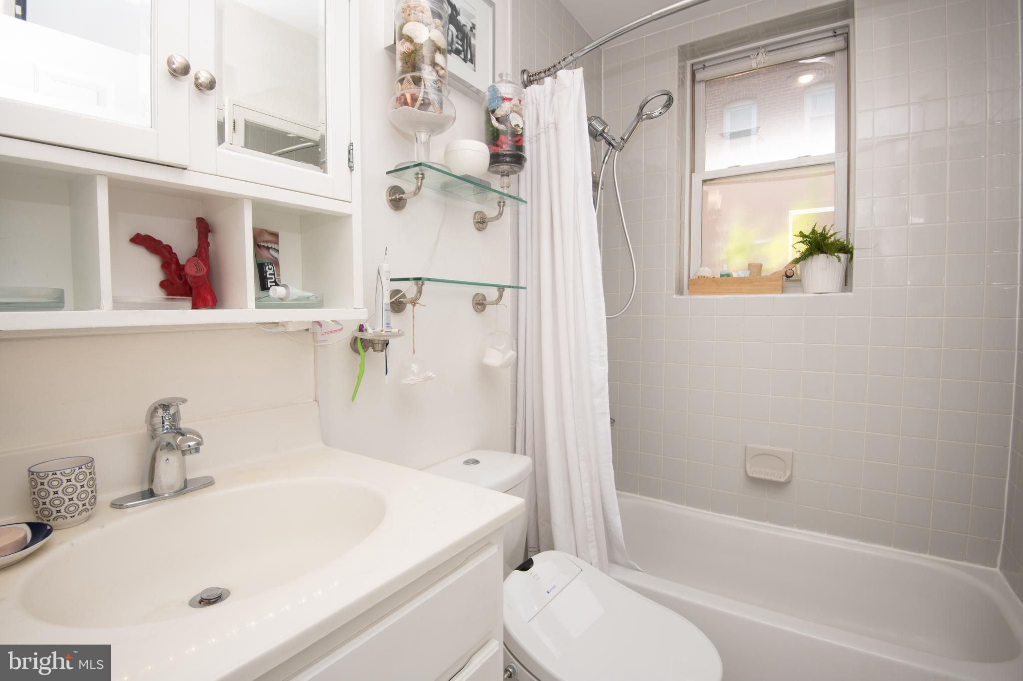 1440 Columbia Road Northwest, Unit 304 Washington, DC 20009 - Photo 12 of 19 Gallery Image 12