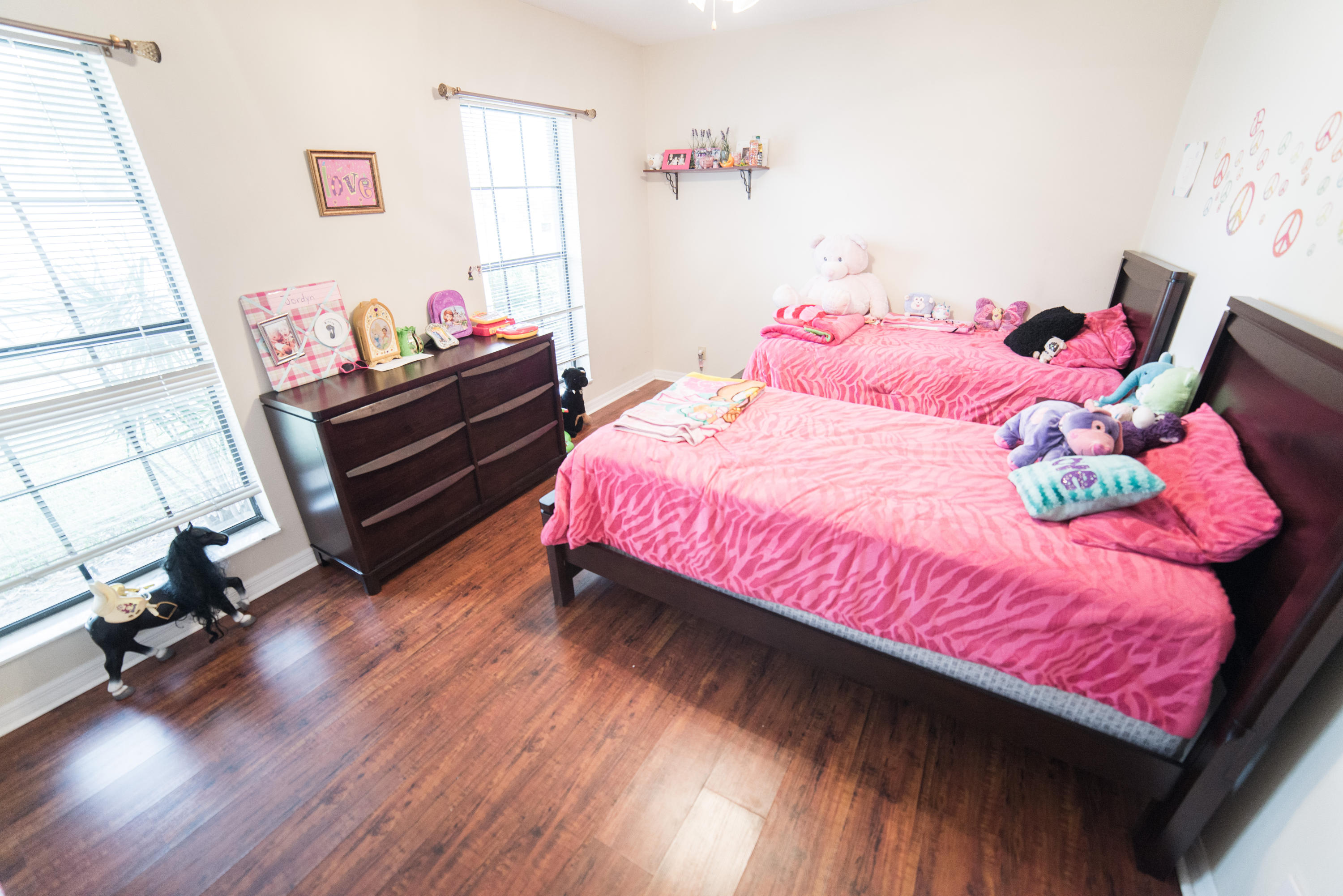 17746 Woodview Terrace Boca Raton, FL 33487 - Photo 27 of 44 bed pink high