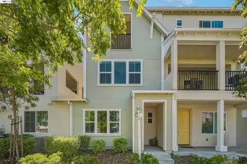 $1,130,000 | 8556 Seawind Way, Newark, CA 94560