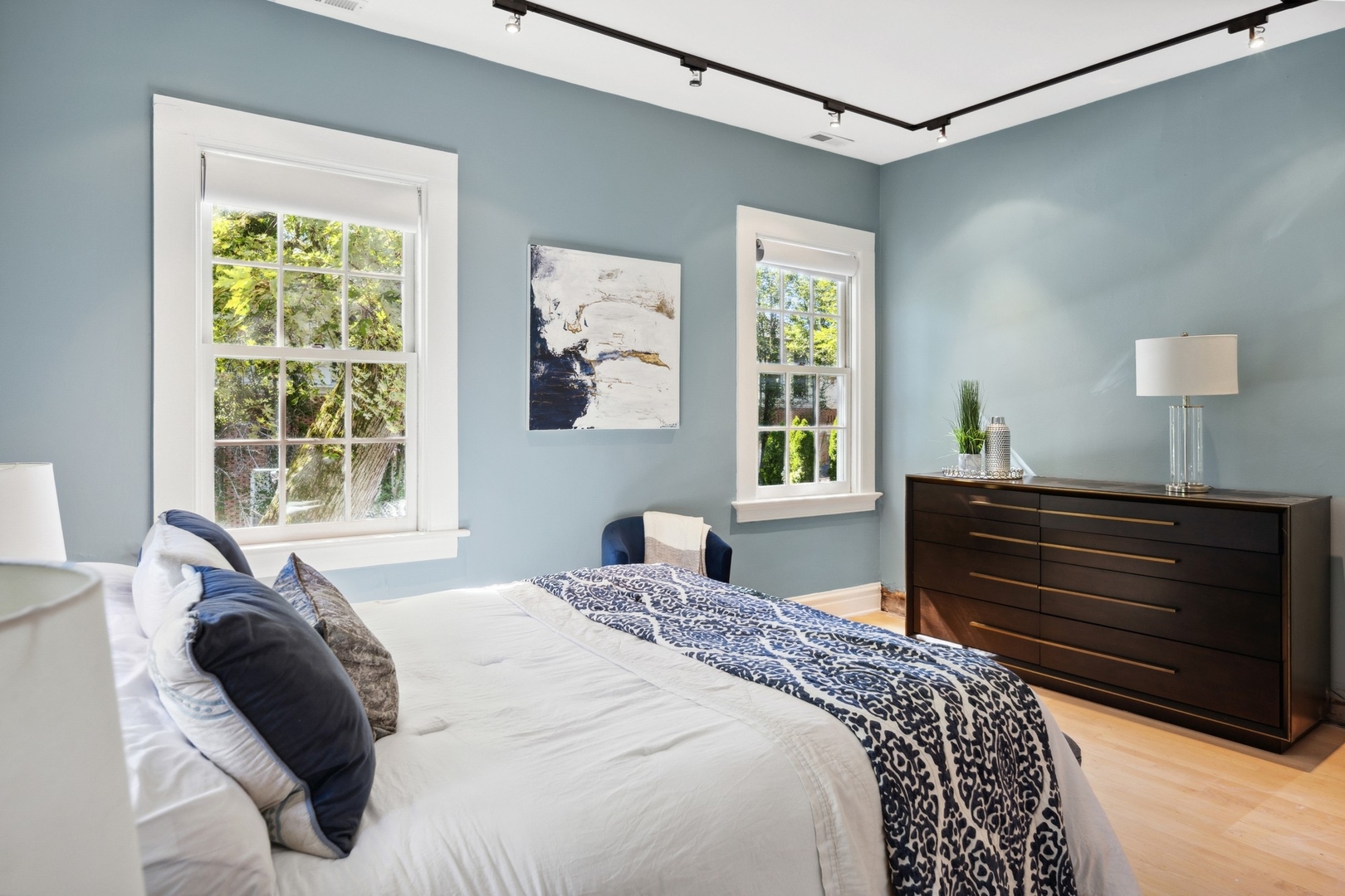 417 East Deerpath Road Lake Forest, IL 60045 - Photo 24 of 43 a bedroom with a bed and a window