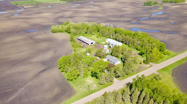 $425,000 | 41477 County Road 183, Sauk Centre, MN 56378