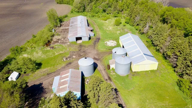 $425,000 | 41477 County Road 183, Sauk Centre, MN 56378