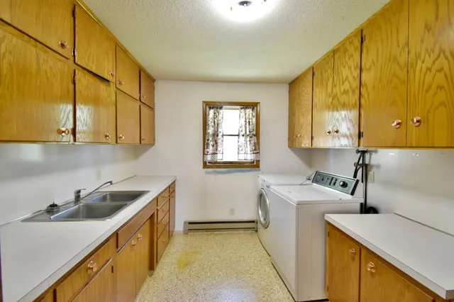 $425,000 | 41477 County Road 183, Sauk Centre, MN 56378