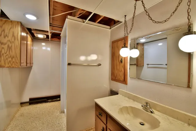 $425,000 | 41477 County Road 183, Sauk Centre, MN 56378